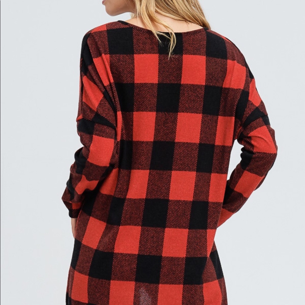 ❗️SALE ❗️Plaid Front Tie Side Slit Sweater - Picture 6 of 6